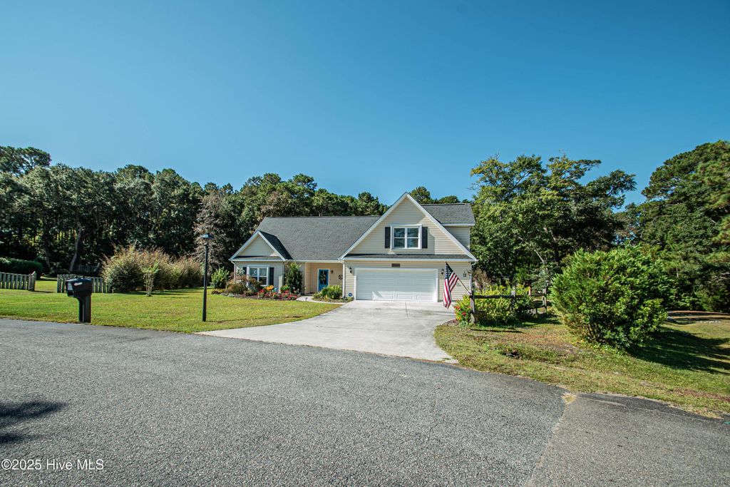 Photo of 5360 Glennfield Circle SE, Southport, NC 28461 (MLS # 100544337)