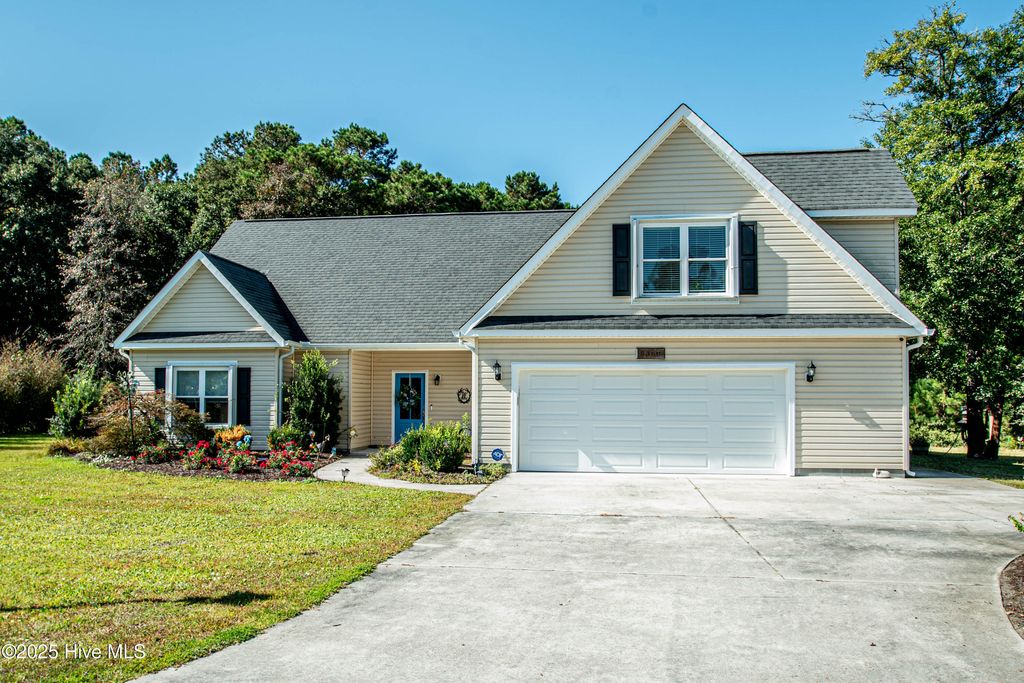 Photo of 5360 Glennfield Circle SE, Southport, NC 28461 (MLS # 100544337)