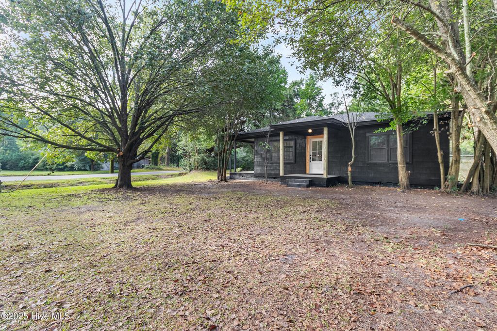 Photo of 4118 Wrightsville Avenue, Wilmington, NC 28403 (MLS # 100531979)