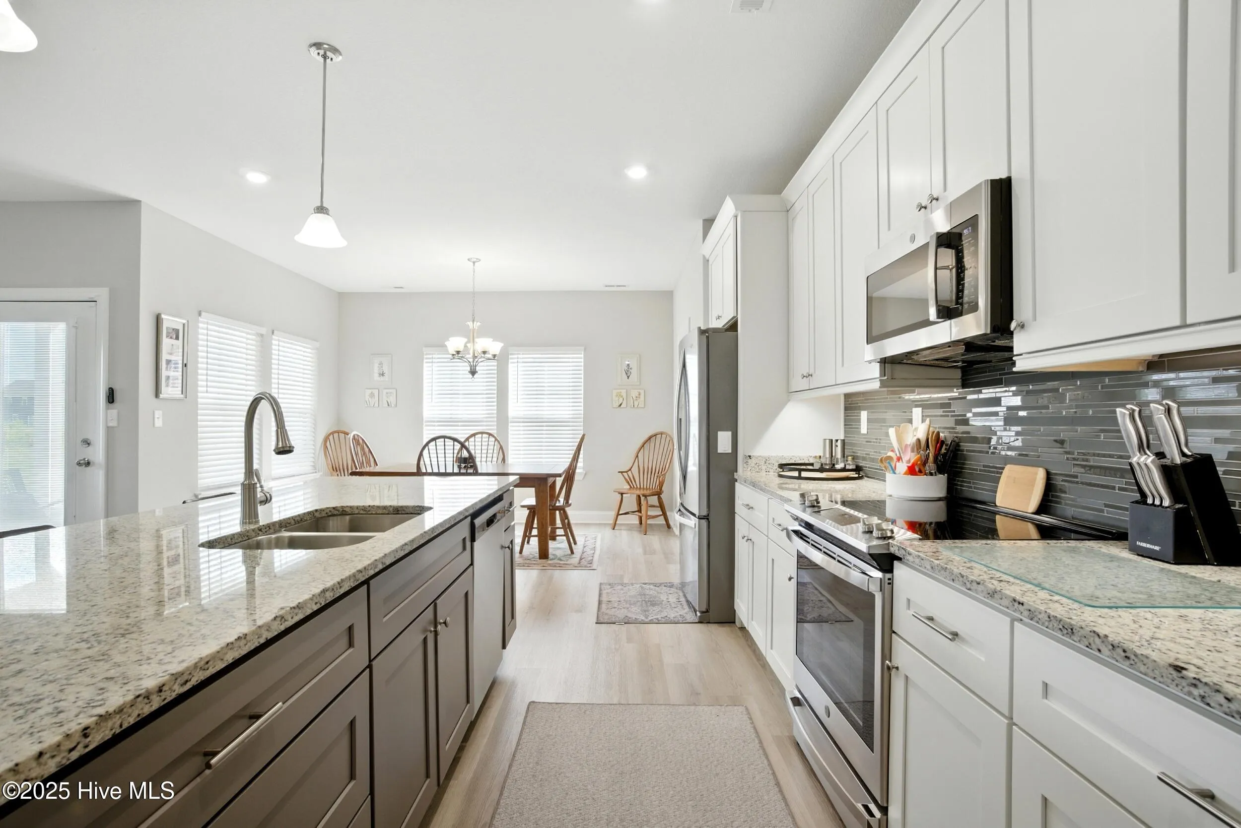 Camden, North Carolina 27921, United States, 3 Bedrooms Bedrooms, ,3 BathroomsBathrooms,Residential,Active,209147