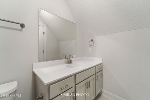 Tiny photo for 911 Miranda Court, Jacksonville, NC 28546 (MLS # 100542914)