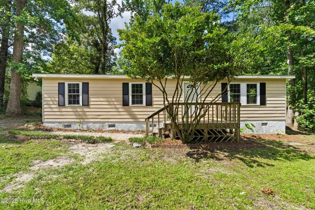 Photo of 666 Bay Harbor Drive, Hampstead, NC 28443 (MLS # 100514481)