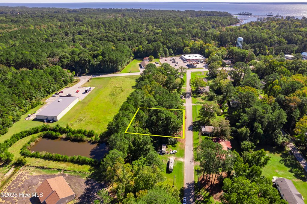 Photo of 704 George Street, Oriental, NC 28571 (MLS # 100536856)