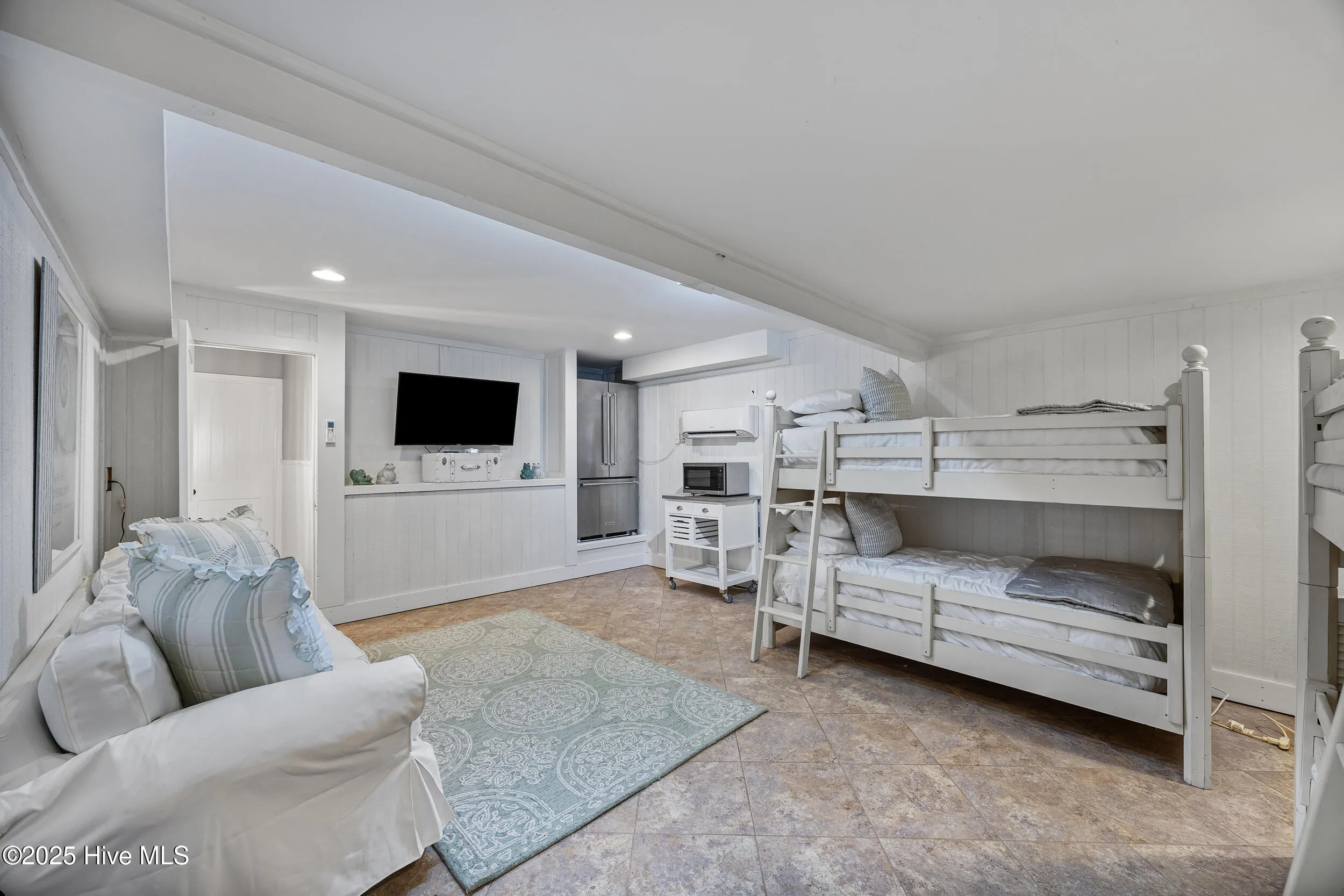 Wilmington, North Carolina 28411, United States, 6 Bedrooms Bedrooms, ,7 BathroomsBathrooms,Residential,Active,178438