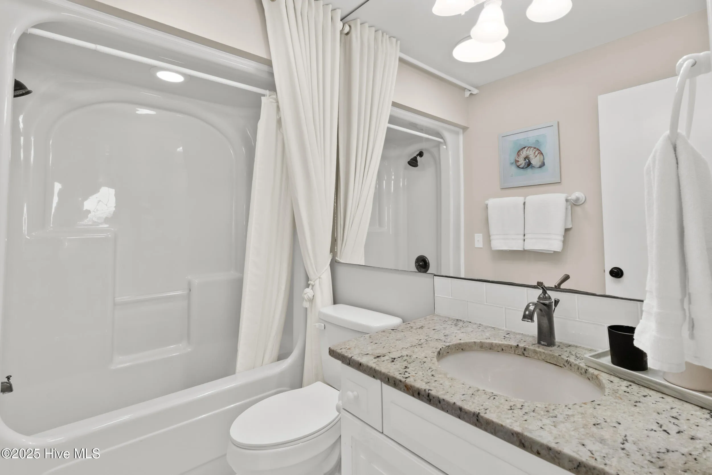 Wilmington, North Carolina 28411, United States, 6 Bedrooms Bedrooms, ,7 BathroomsBathrooms,Residential,Active,178438