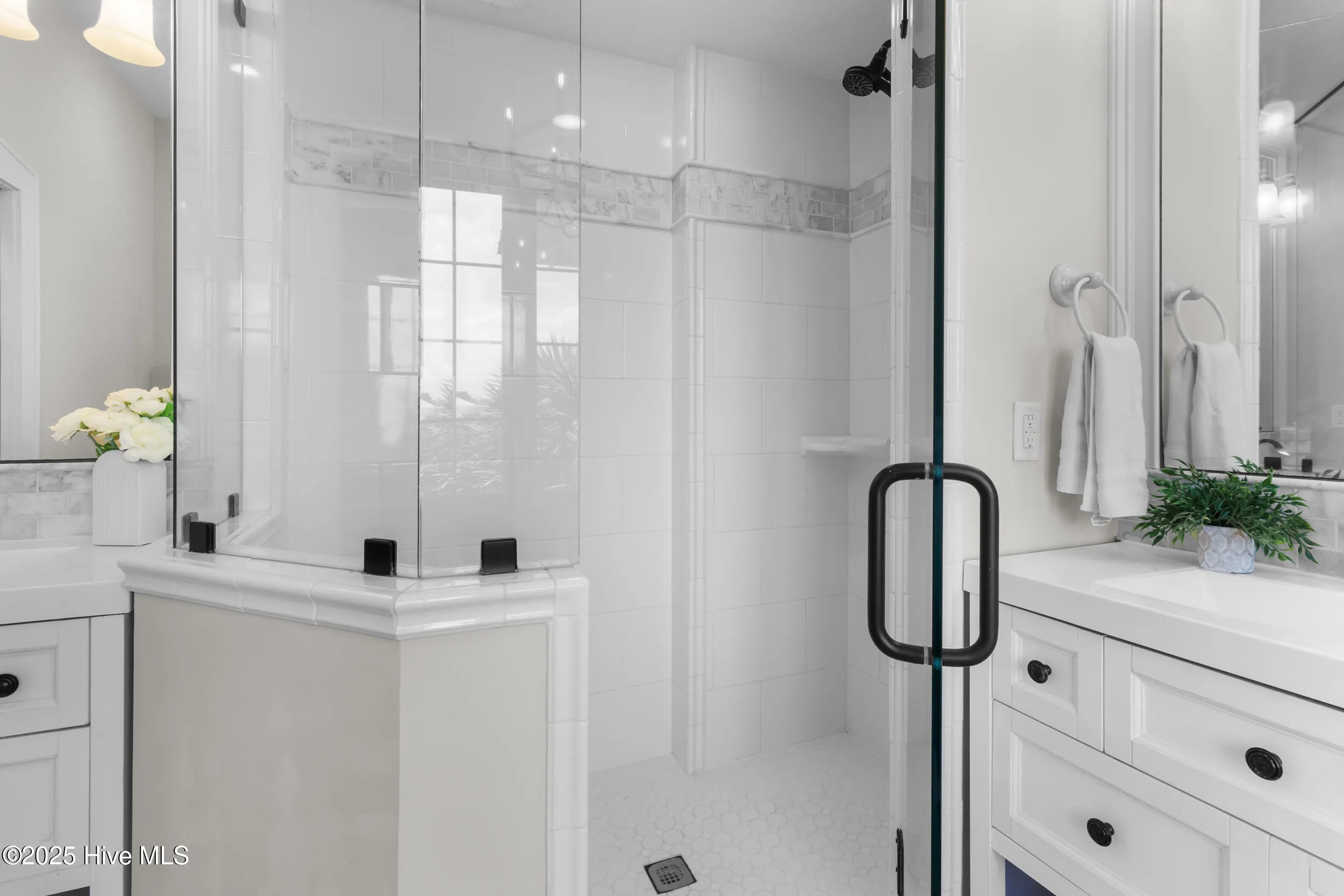 Wilmington, North Carolina 28411, United States, 6 Bedrooms Bedrooms, ,7 BathroomsBathrooms,Residential,Active,178438