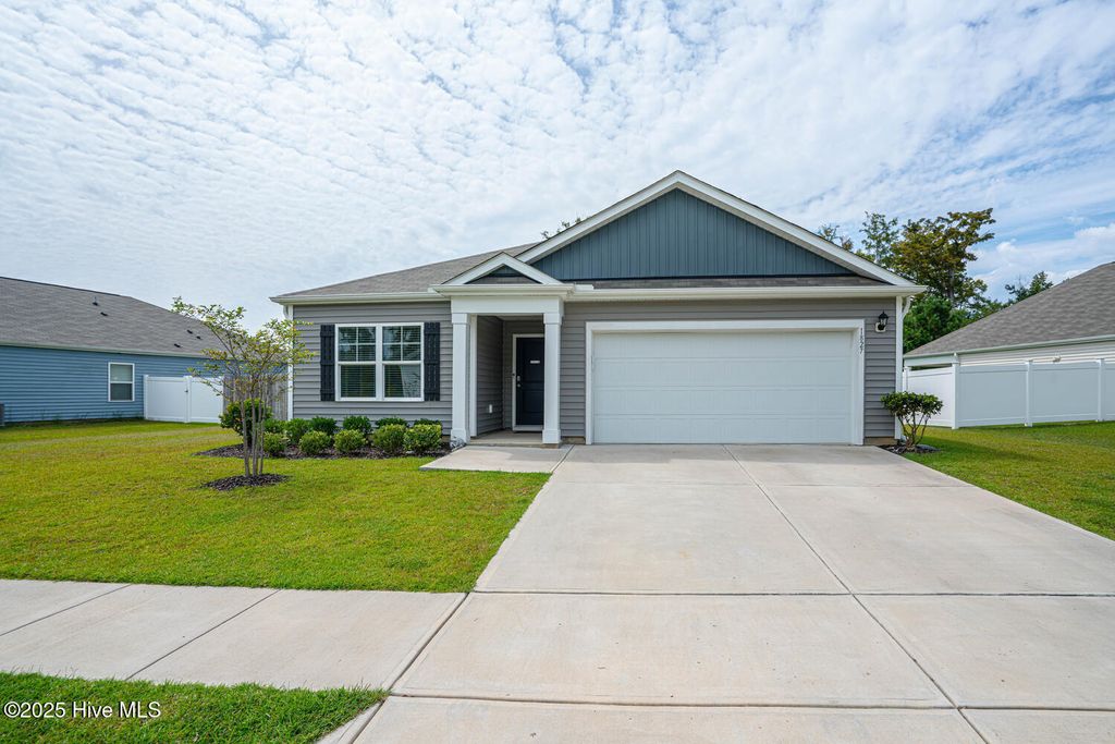 Photo of 1827 Black Falcon Lane, Bolivia, NC 28422 (MLS # 100528203)