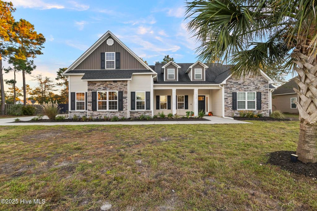 Photo of 532 Saratoga Road, Sneads Ferry, NC 28460 (MLS # 100536910)