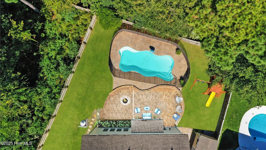 Photo of 5004 Laurenbridge Lane, Wilmington, NC 28409 (MLS # 100536880)