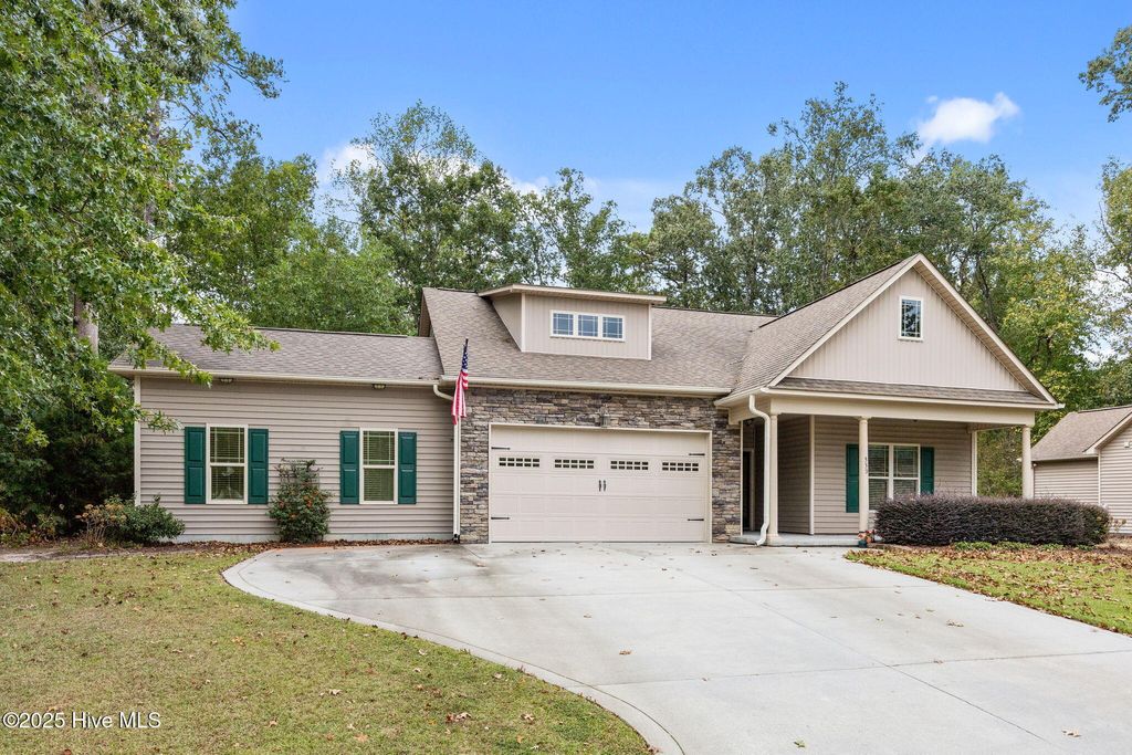 Photo of 339 Victoria Drive, Chocowinity, NC 27817 (MLS # 100531876)