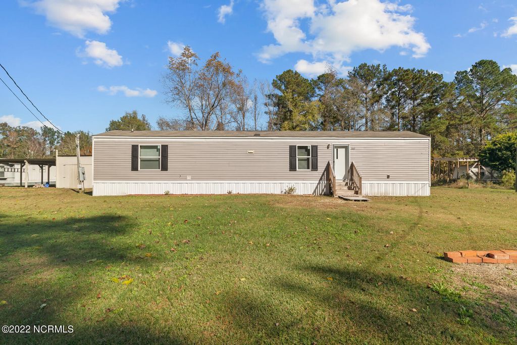 Photo of 207 Patrick Alan Lane, Jacksonville, NC 28540 (MLS # 100543984)