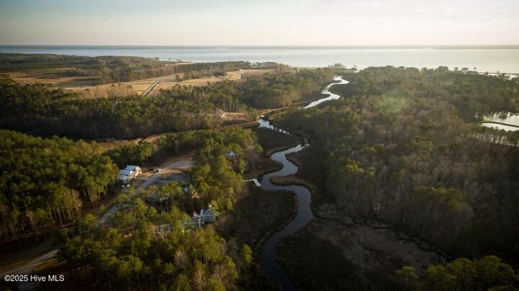 Photo of 1049 Mill Creek Road, Minnesott Beach, NC 28510 (MLS # 100467104)