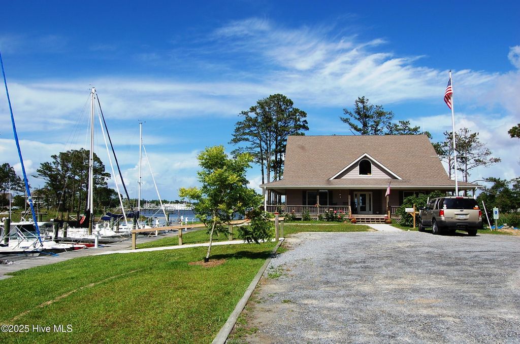 Photo of 282 Pecan Grove Marina, Oriental, NC 28571 (MLS # 100492684)