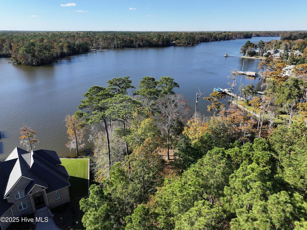 Photo of 30 Carolyn Court, Hertford, NC 27944 (MLS # 100538732)