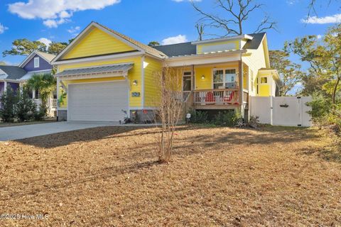 A home in Oak Island