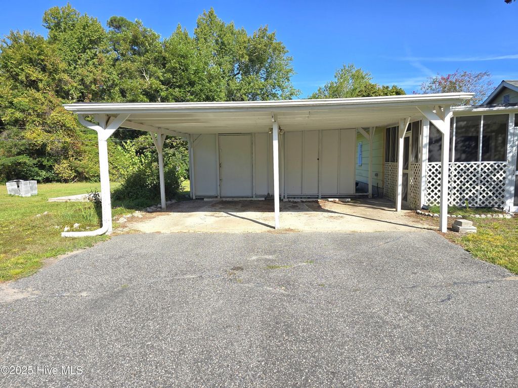 Photo of 122 Clay Hill Road, Sneads Ferry, NC 28460 (MLS # 100532423)