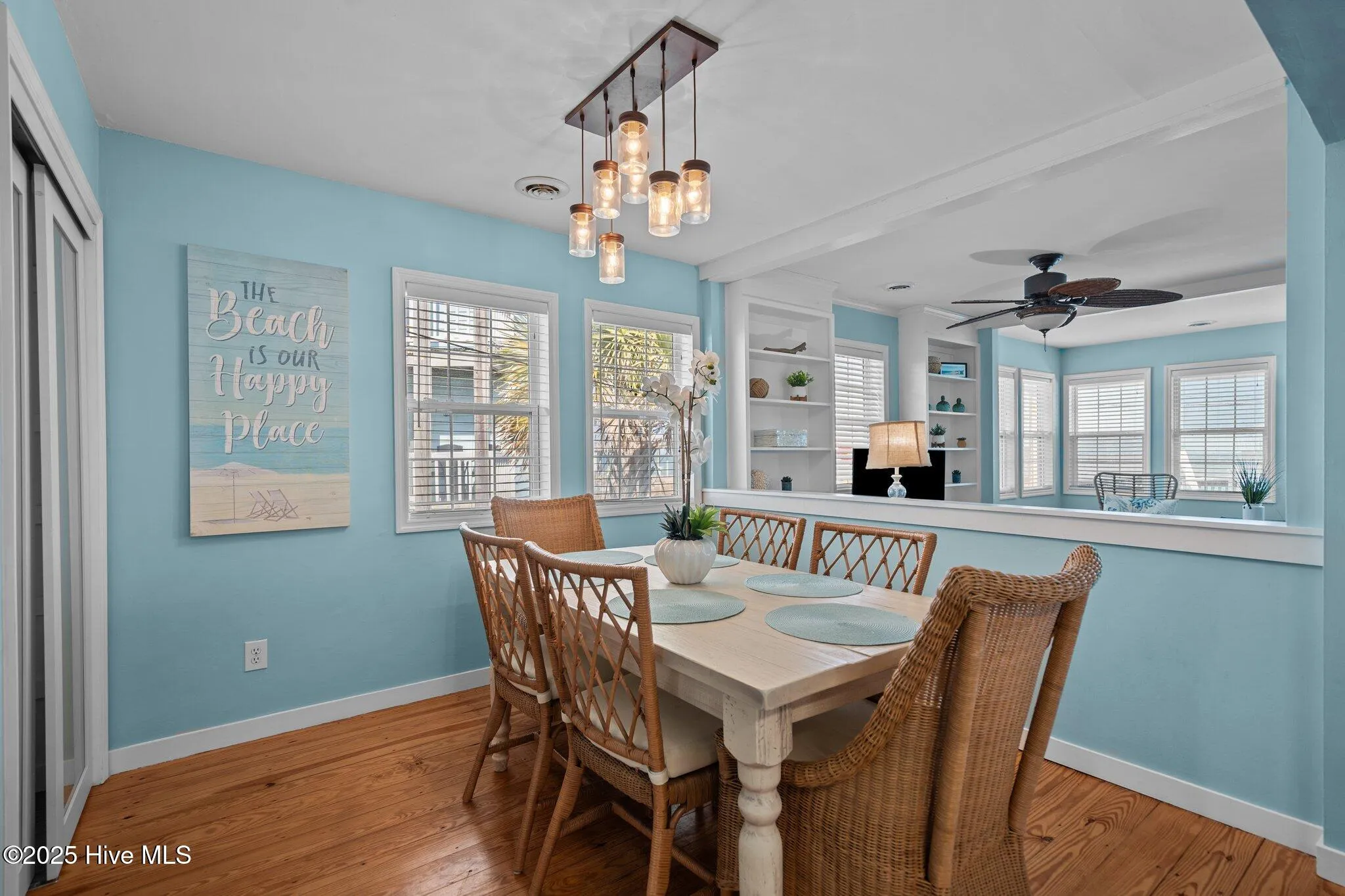 Carolina Beach, North Carolina 28428, United States, 5 Bedrooms Bedrooms, ,4 BathroomsBathrooms,Residential,Active,83644