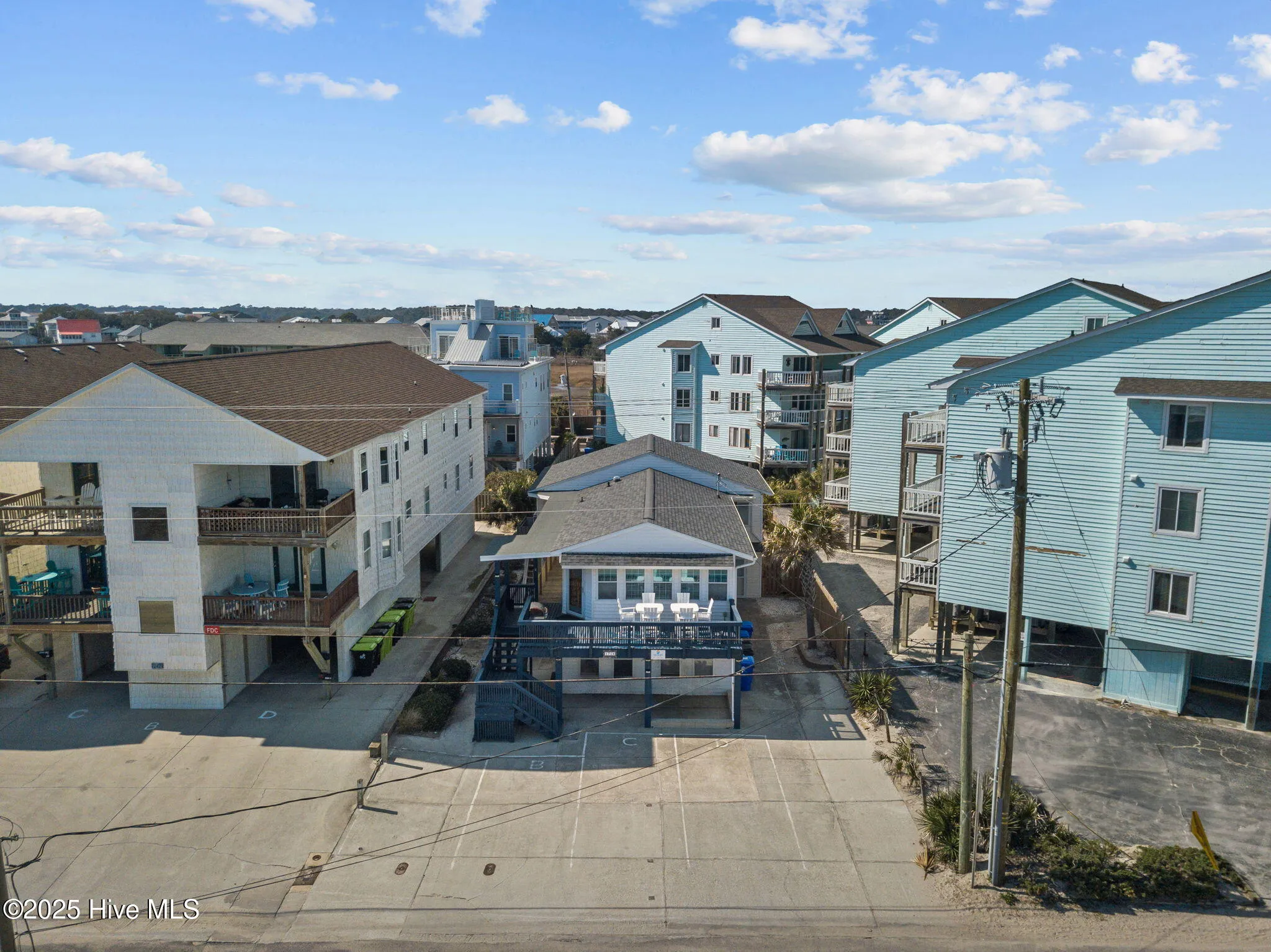 Carolina Beach, North Carolina 28428, United States, 5 Bedrooms Bedrooms, ,4 BathroomsBathrooms,Residential,Active,83644