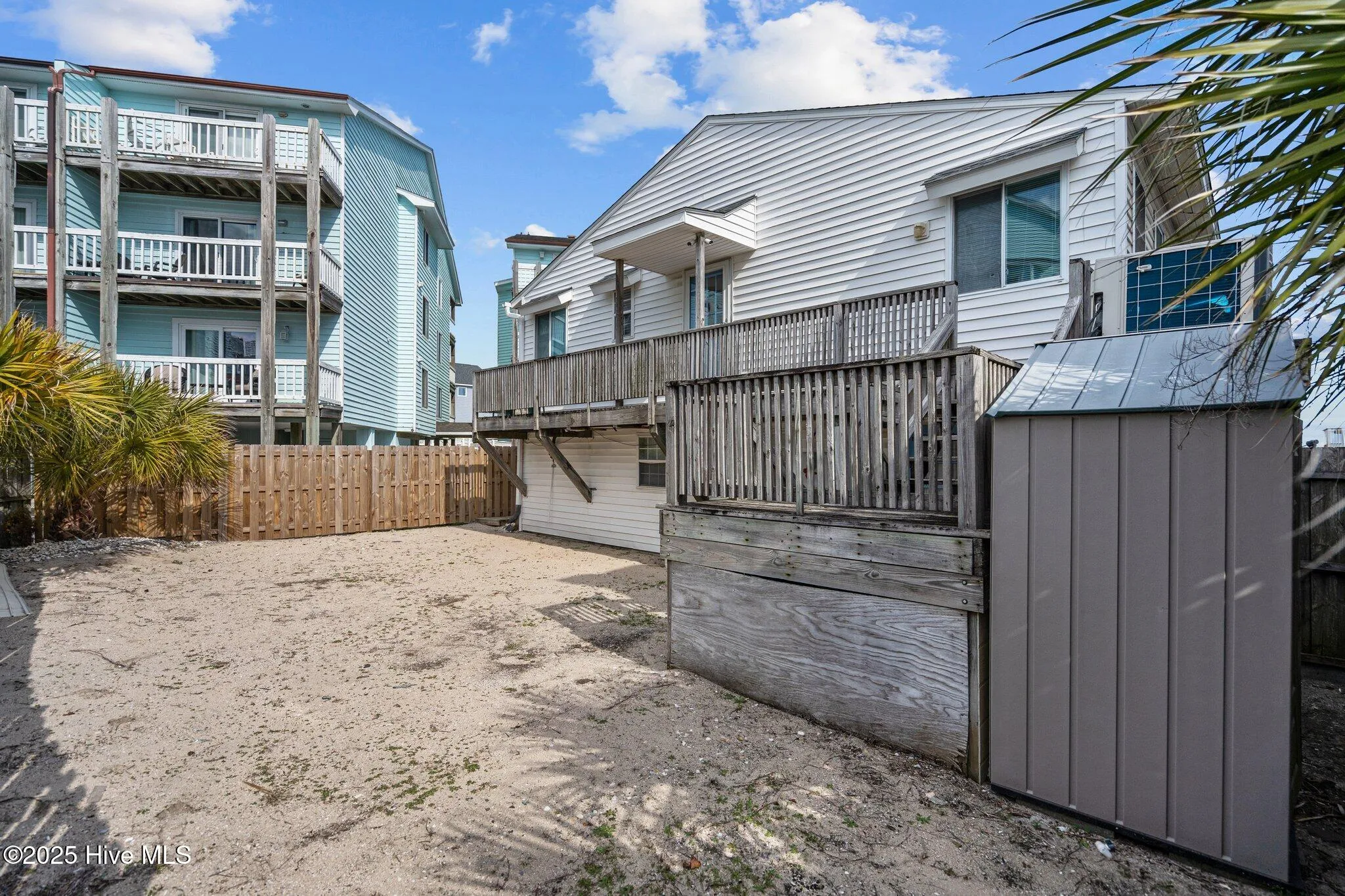 Carolina Beach, North Carolina 28428, United States, 5 Bedrooms Bedrooms, ,4 BathroomsBathrooms,Residential,Active,83644