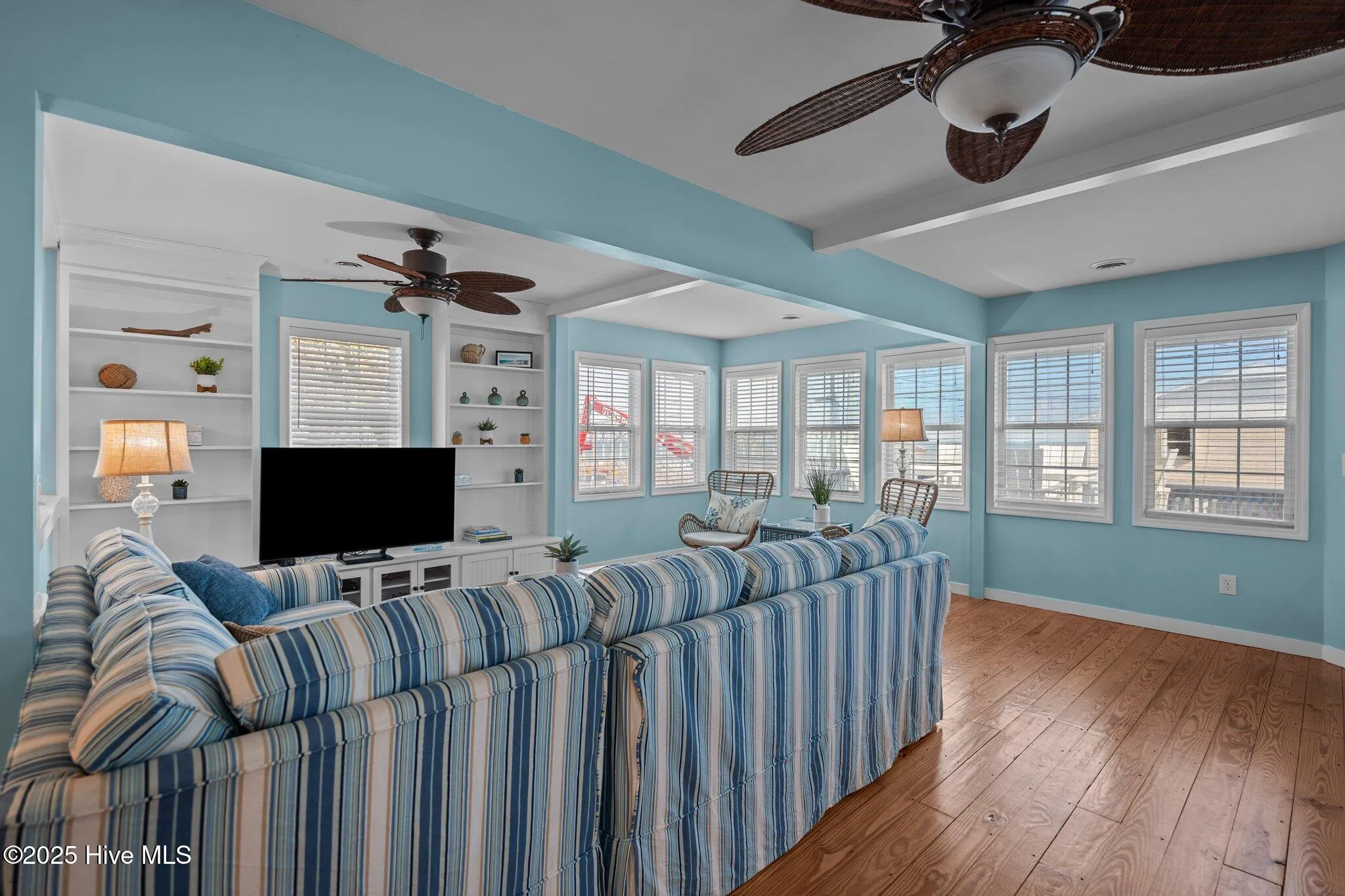 Carolina Beach, North Carolina 28428, United States, 5 Bedrooms Bedrooms, ,4 BathroomsBathrooms,Residential,Active,83644