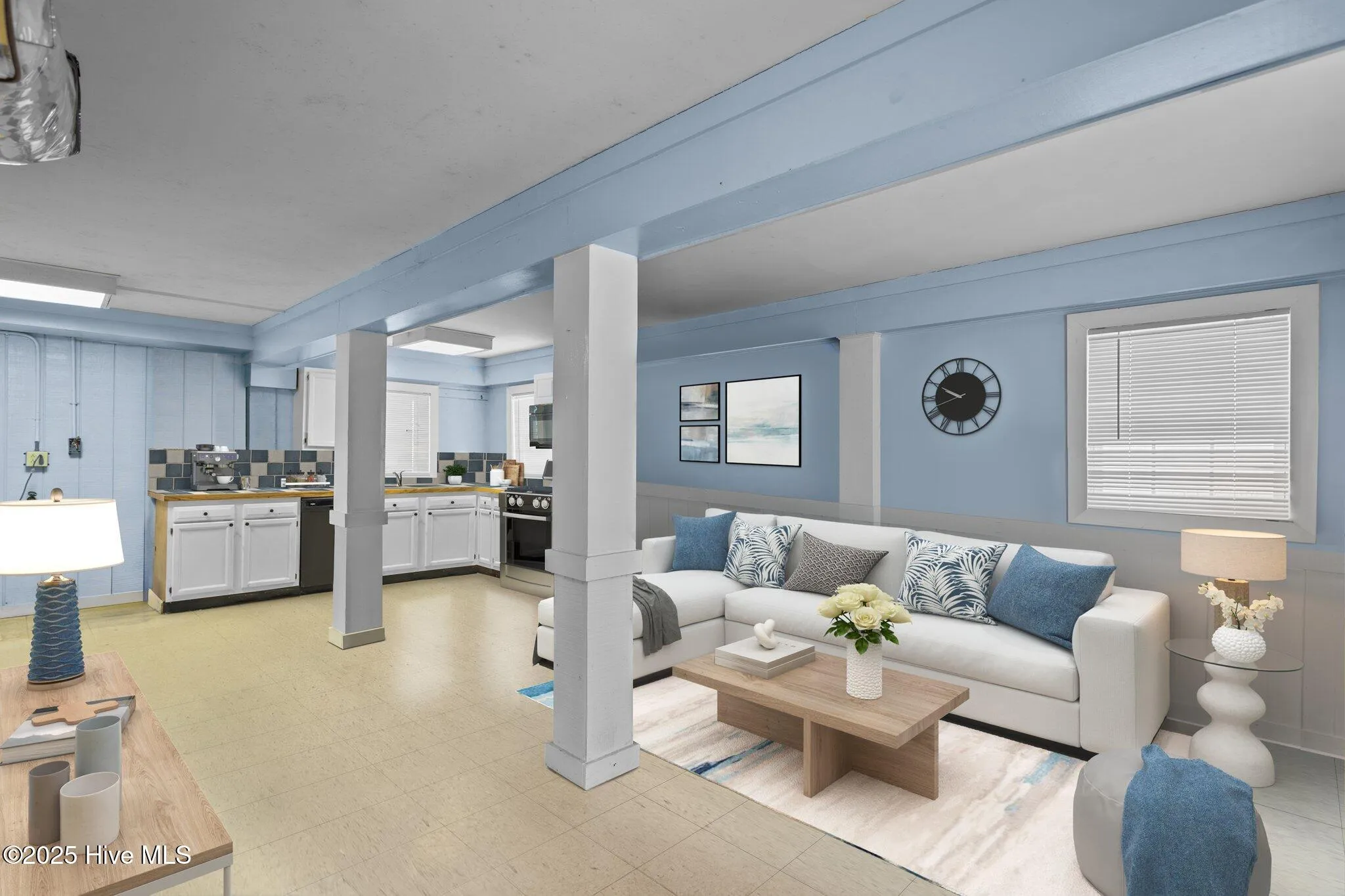 Carolina Beach, North Carolina 28428, United States, 5 Bedrooms Bedrooms, ,4 BathroomsBathrooms,Residential,Active,83644