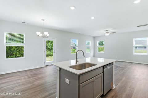 Tiny photo for 614 S Squires Run Lane, Richlands, NC 28574 (MLS # 100538143)