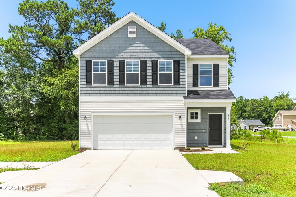 Photo of 614 S Squires Run Lane, Richlands, NC 28574 (MLS # 100538143)