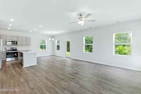 Tiny photo for 614 S Squires Run Lane, Richlands, NC 28574 (MLS # 100538143)