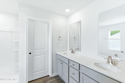 Tiny photo for 614 S Squires Run Lane, Richlands, NC 28574 (MLS # 100538143)