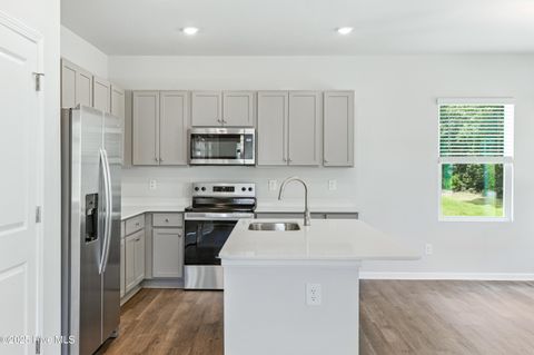 Tiny photo for 614 S Squires Run Lane, Richlands, NC 28574 (MLS # 100538143)