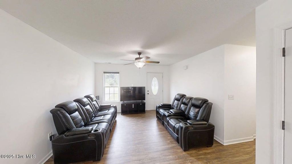 Photo of 103 Hawsboro Court, Jacksonville, NC 28540 (MLS # 100524477)