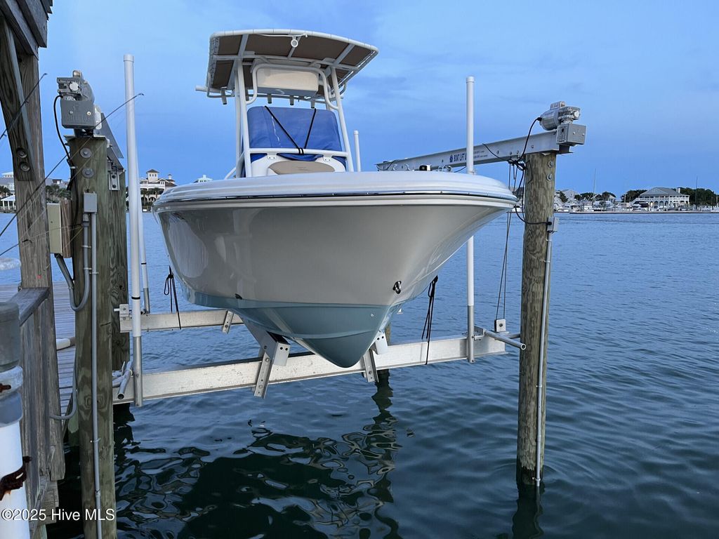 Photo of 913 Salt Spray Lane, Wilmington, NC 28409 (MLS # 100486724)