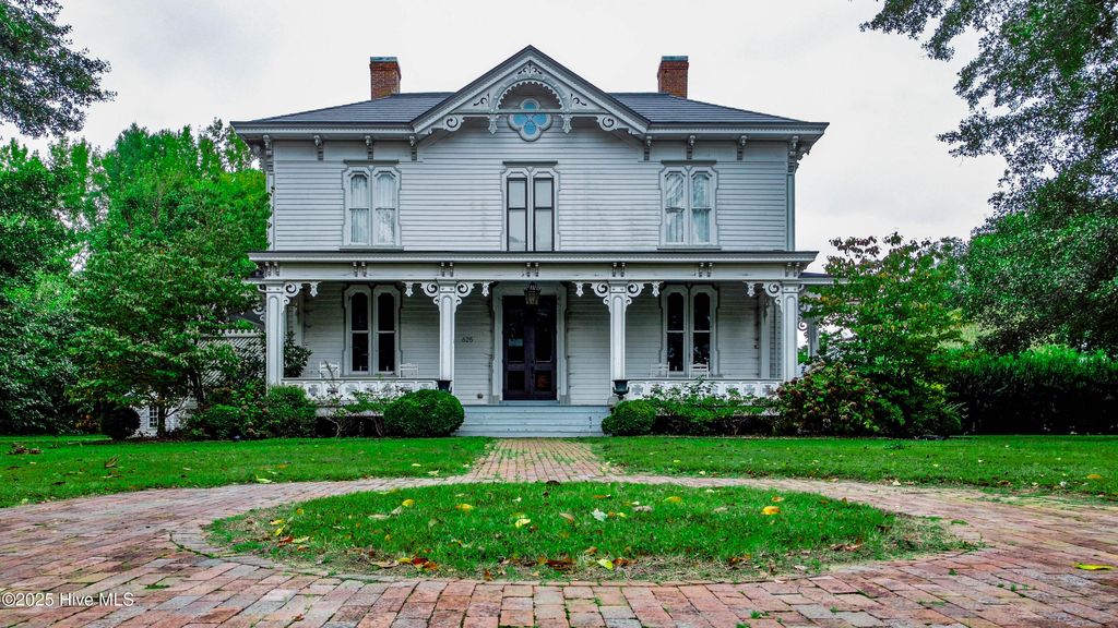 Photo of 625 W Main Street, Murfreesboro, NC 27855 (MLS # 100536933)