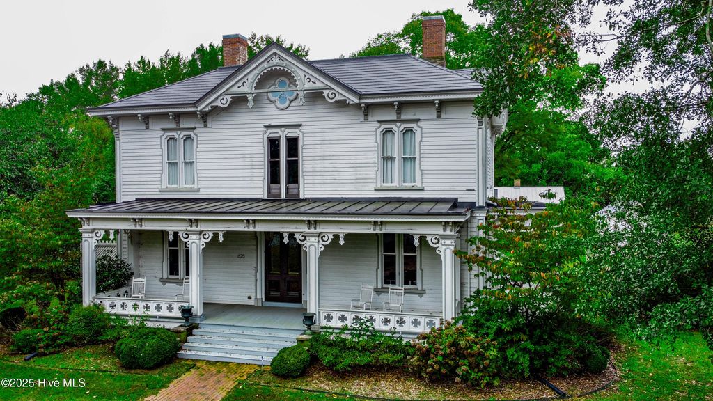 Photo of 625 W Main Street, Murfreesboro, NC 27855 (MLS # 100536933)