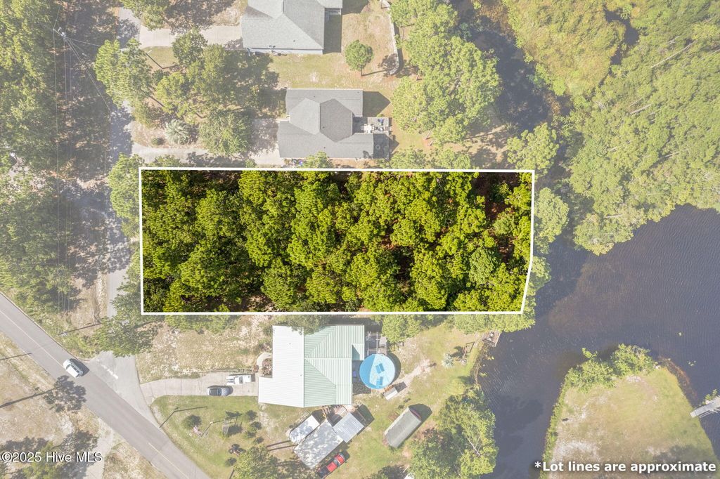 Photo of 1118 Grace Road, Southport, NC 28461 (MLS # 100524041)