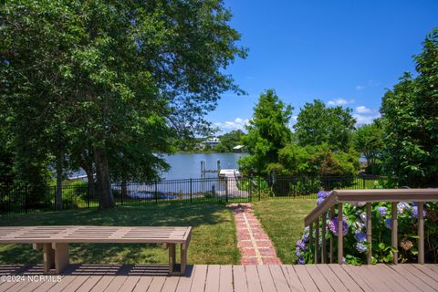 A home in Sneads Ferry