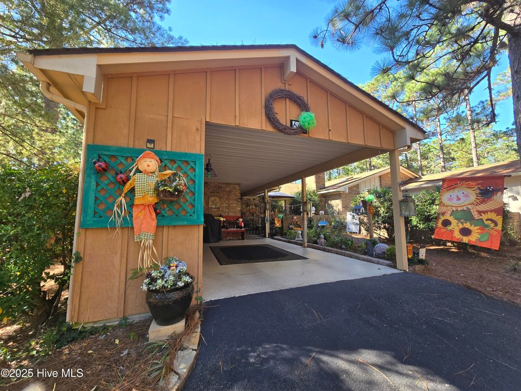 Photo of 642 Redwood Drive, Southern Pines, NC 28387 (MLS # 100537611)