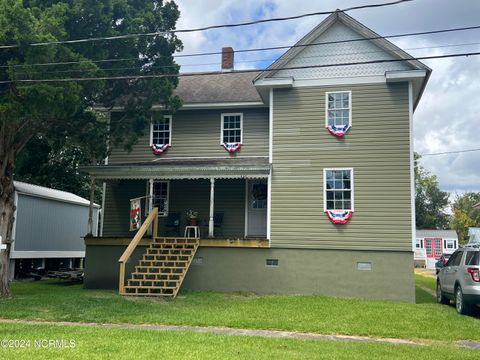 A home in Belhaven