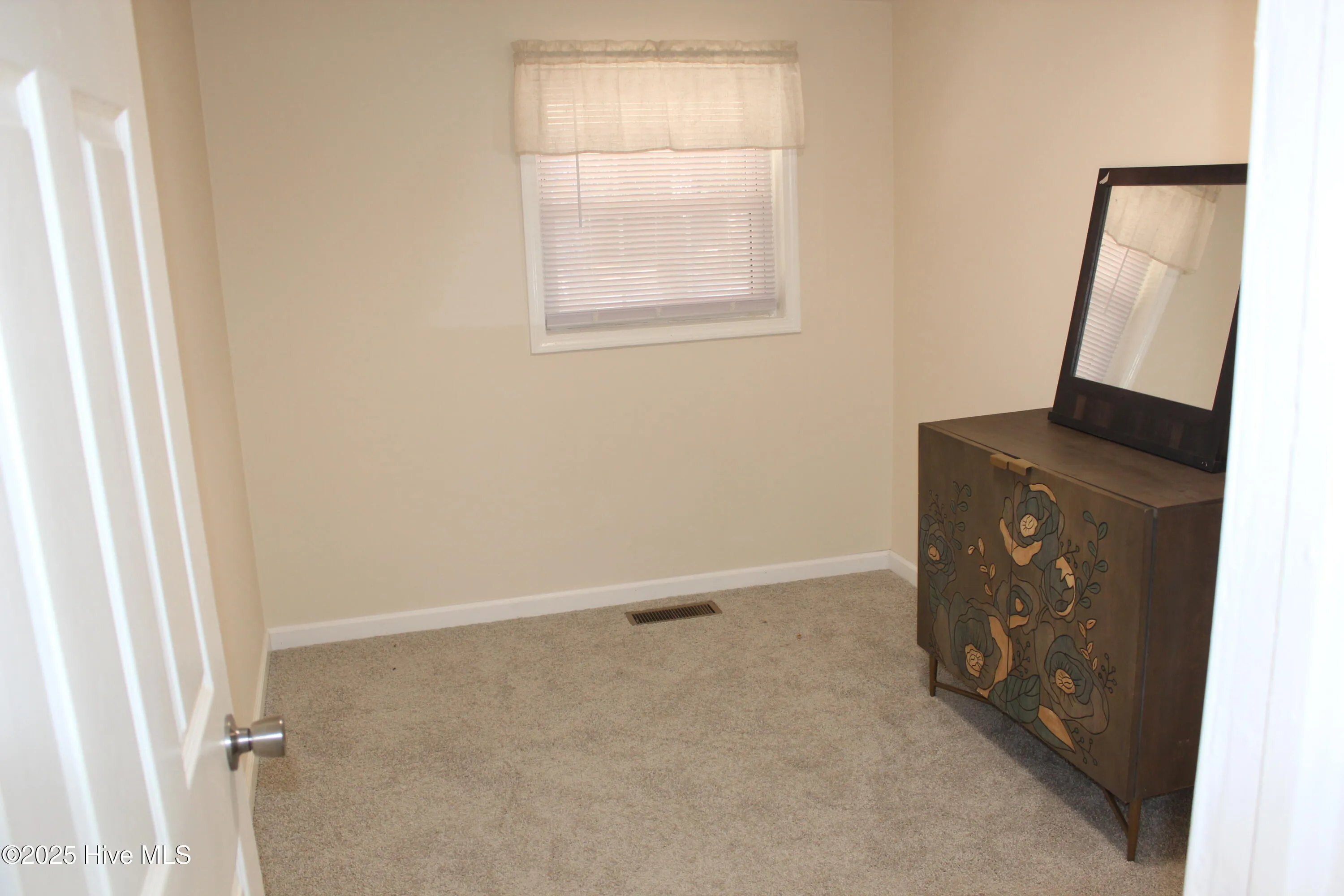 Candor, North Carolina 27229, United States, 3 Bedrooms Bedrooms, ,1 BathroomBathrooms,Residential,Pending,11214