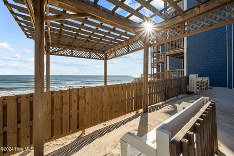 A home in North Topsail Beach