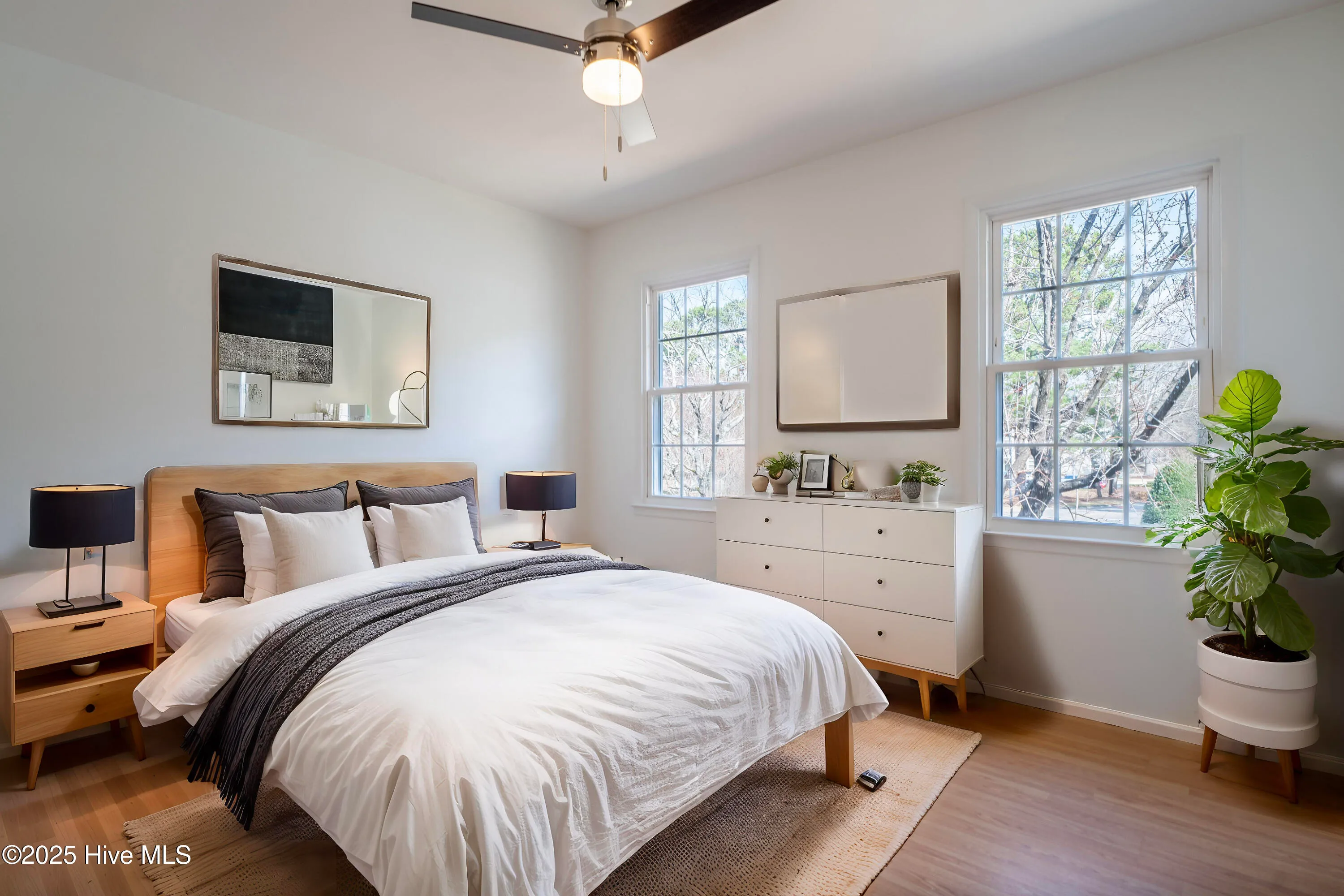 Wilmington, North Carolina 28403, United States, 2 Bedrooms Bedrooms, ,2 BathroomsBathrooms,Residential,Pending,24830