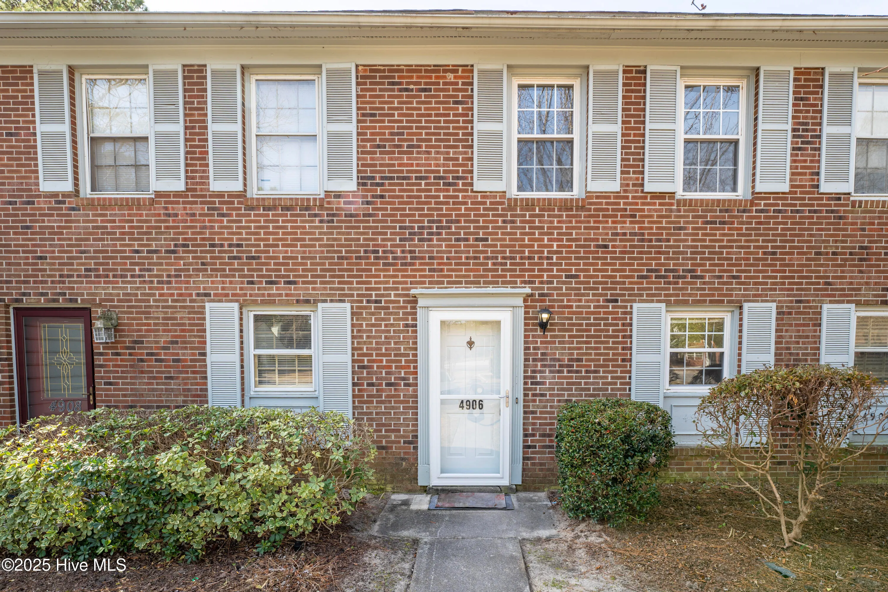 Wilmington, North Carolina 28403, United States, 2 Bedrooms Bedrooms, ,2 BathroomsBathrooms,Residential,Pending,24830