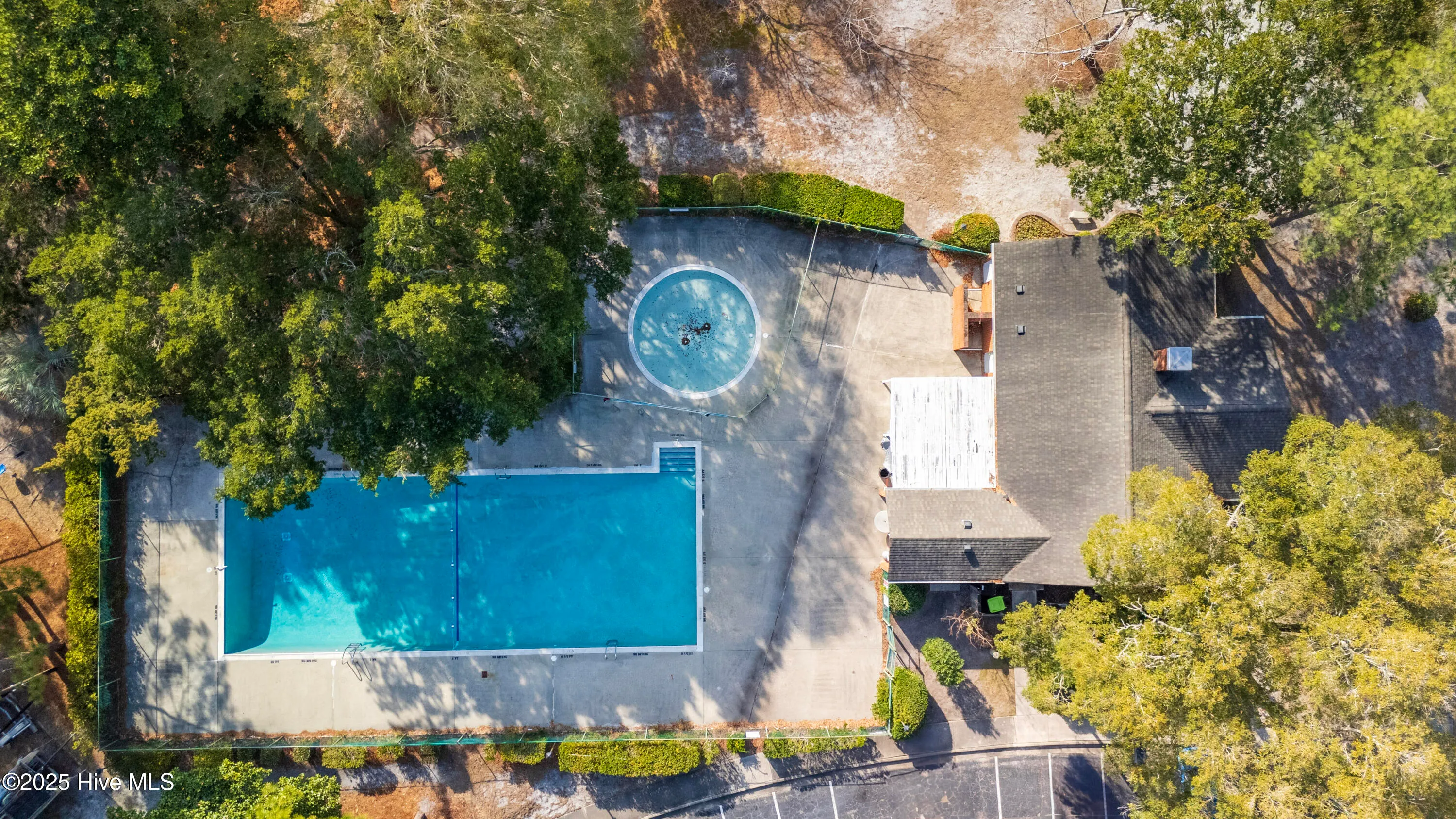 Wilmington, North Carolina 28403, United States, 2 Bedrooms Bedrooms, ,2 BathroomsBathrooms,Residential,Pending,24830