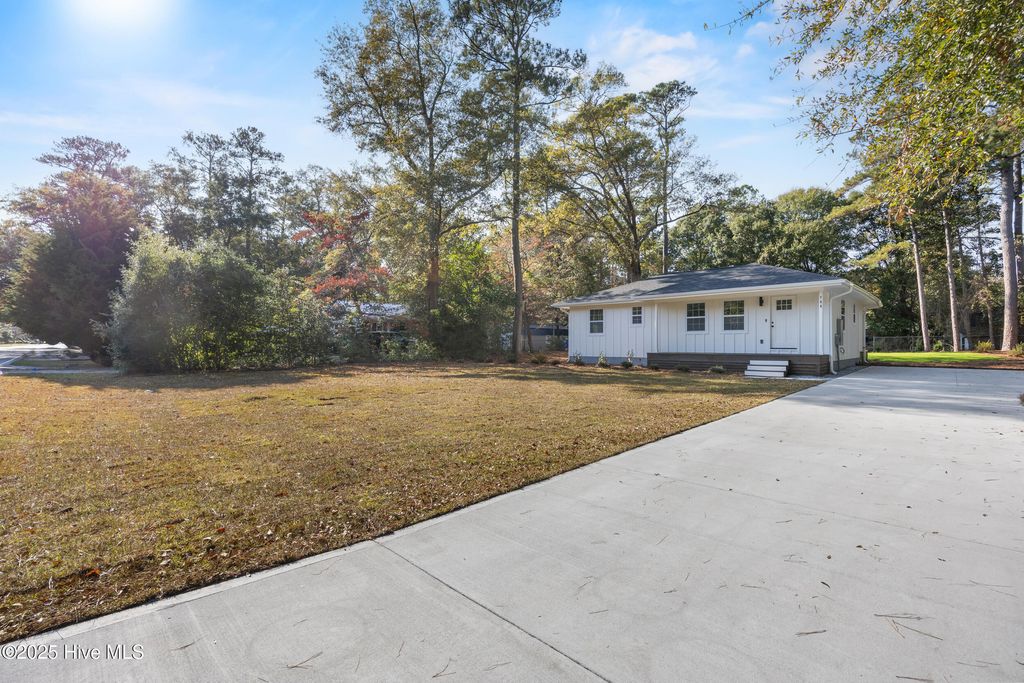 Photo of 708 Bonham Avenue, Wilmington, NC 28403 (MLS # 100544279)