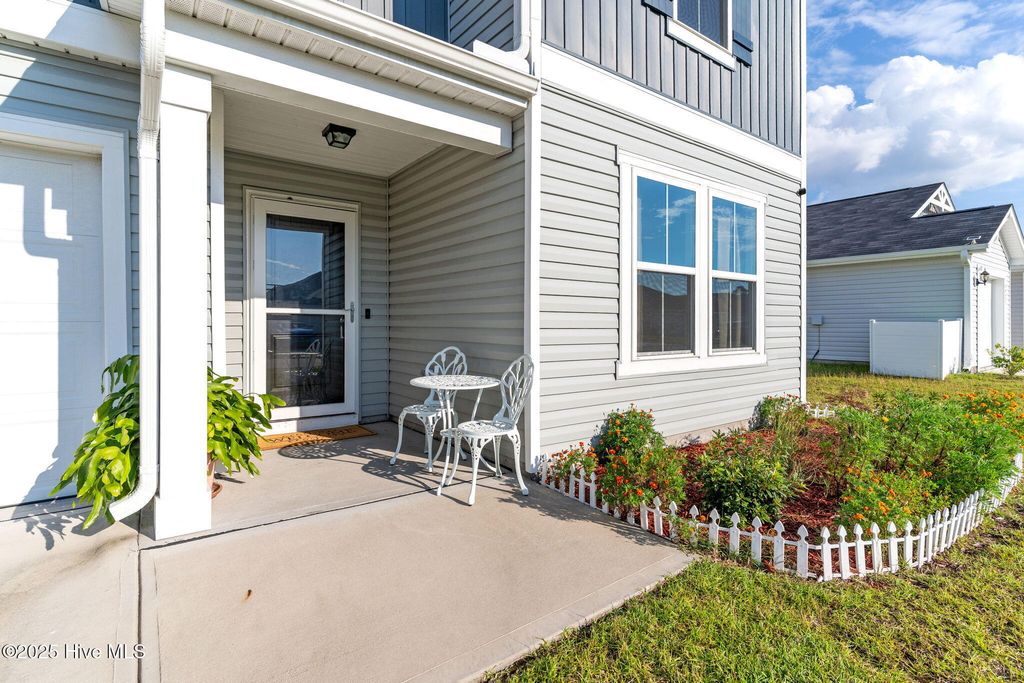 Photo of 4921 Abbington Oaks Way, Southport, NC 28461 (MLS # 100527733)