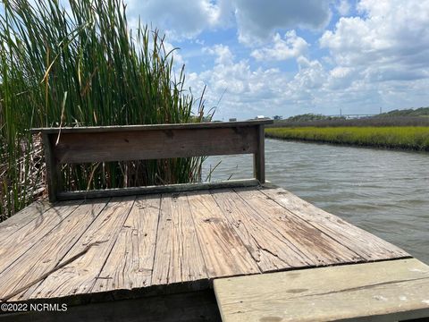Tiny photo for 106 Egret Landing Court #A, Surf City, NC 28445 (MLS # 100530013)