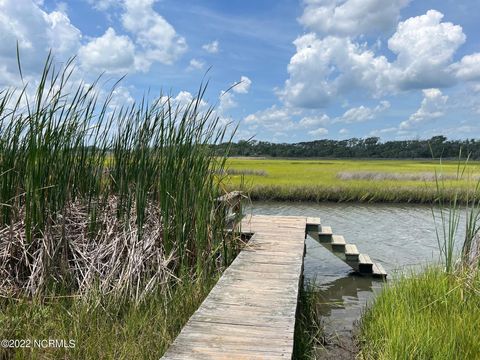 Tiny photo for 106 Egret Landing Court #A, Surf City, NC 28445 (MLS # 100530013)