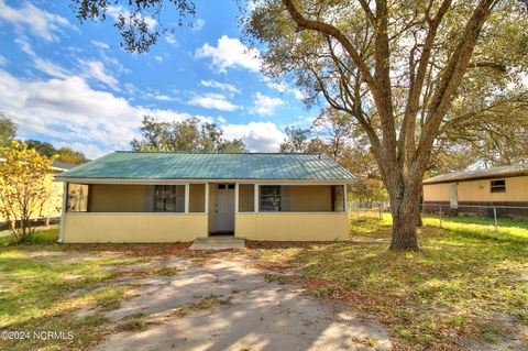 A home in Shallotte