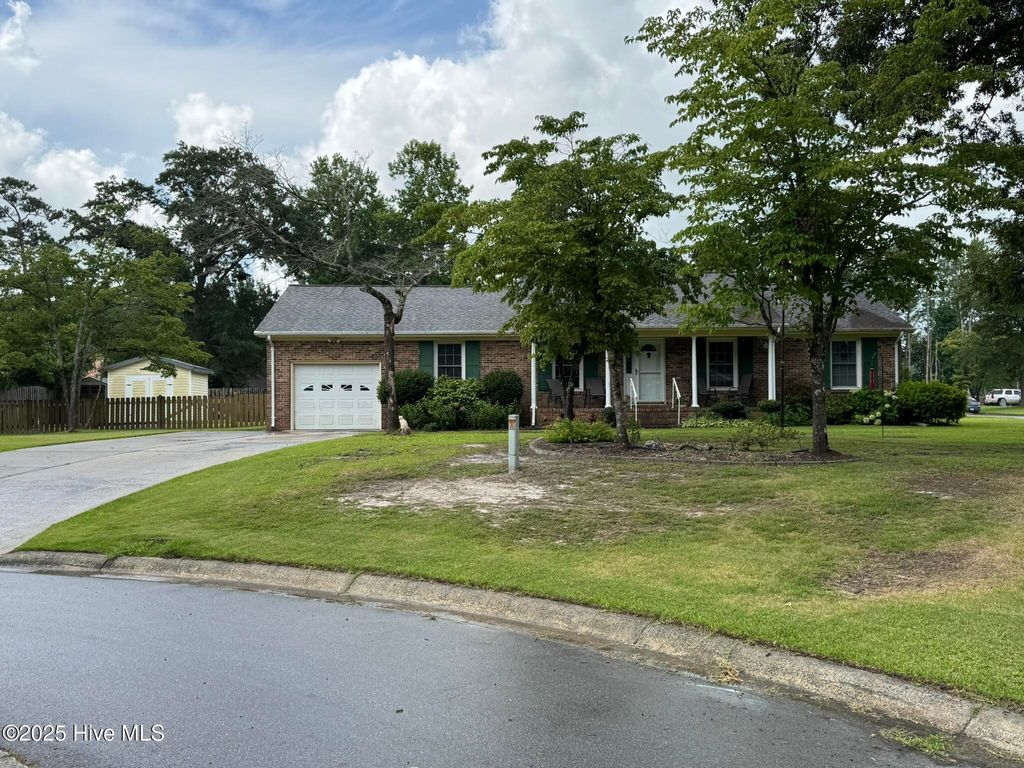 Photo of 6 Runningbranch Drive, Havelock, NC 28532 (MLS # 100518563)