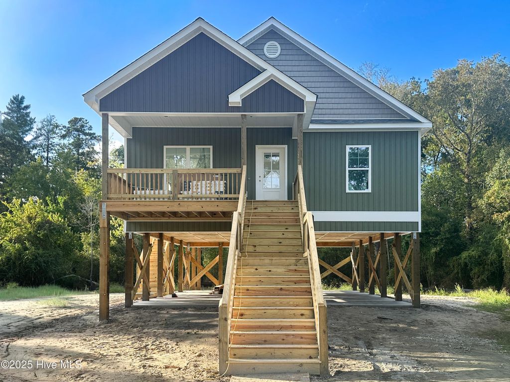 Photo of 404 Daniels Street, New Bern, NC 28560 (MLS # 100512894)